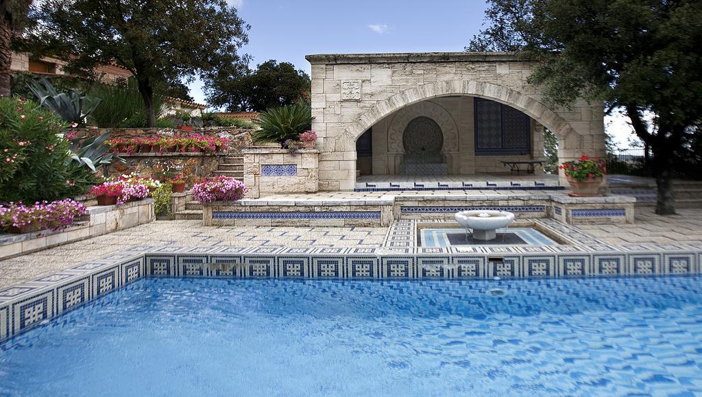 Les Arbousiers Hotel Ceret Bagian luar foto